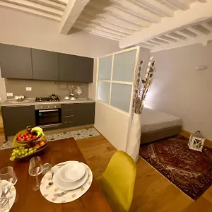  Apartment Sisters'home